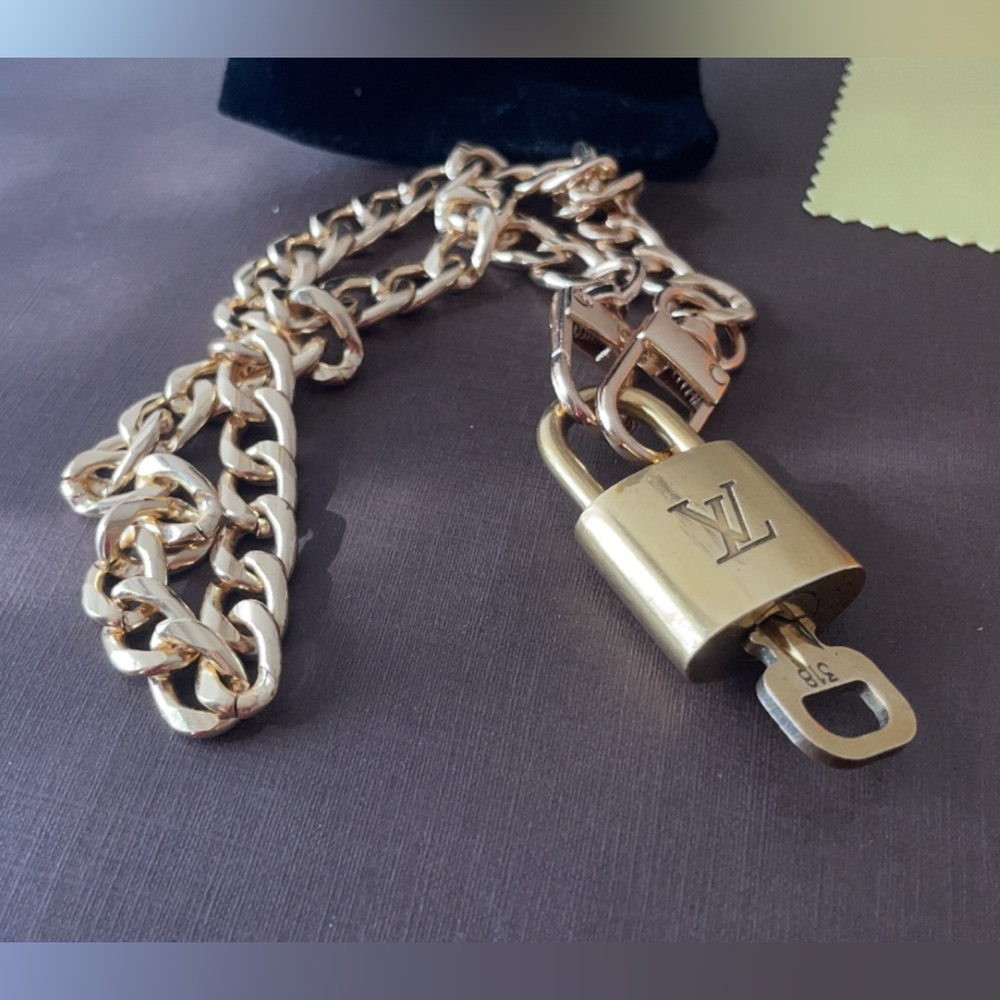 Vintage lock and key necklace
